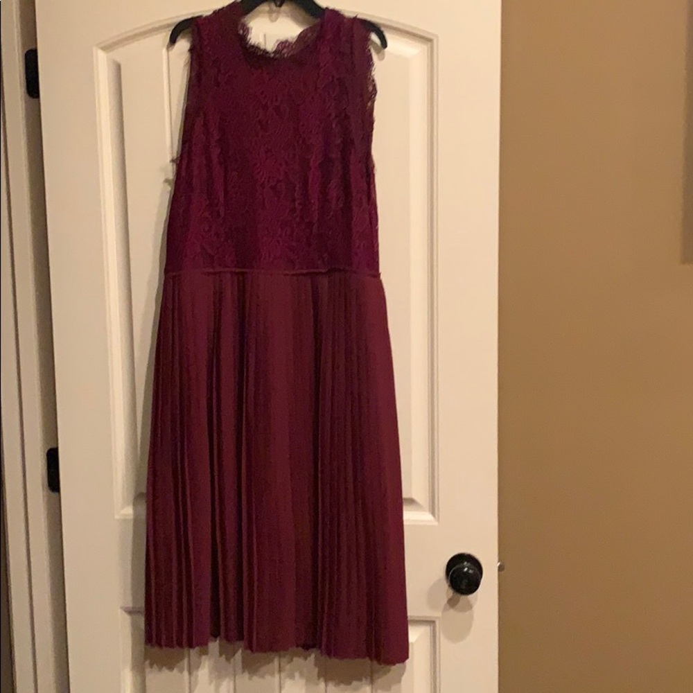 Lace Top Pleated Dress